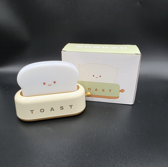 Other - Cute Toast Night Light - Cream & White